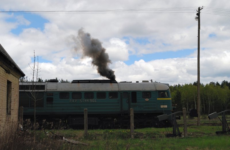 ST44 - 966 (beim starten) in Siewierz (29.04.2008)