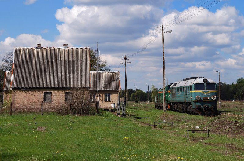 ST44 - 966 in Siewierz (29.04.2008)