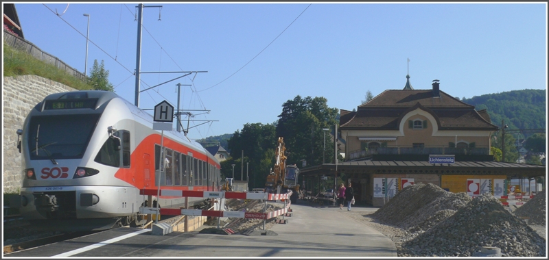 Stadler Flirt 526 041-9 der SOB auf dem Weg nach Wil verlsst Lichtensteig. Momentan befinden sich die Gleisanlagen im Umbau. (20.08.2009)