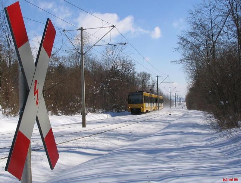 Stadtbahn als Überlandbahn - 

Waldstrecke der Linie U3 zwischen Plieningen und Möhringen, 

28.02.2005 (M)