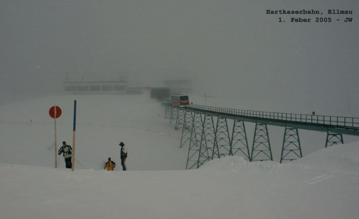 Standseilbahn auf den Hartkaser in Ellmau. 1. Feber 2005 kHds