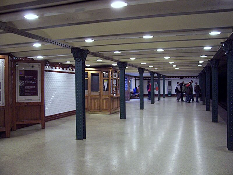 Station Hsk Tere der Linie 1 (gelb), aufgenommen im Januar 2007.