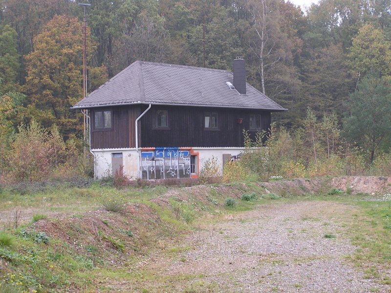 Stellwek des ehemaligen Ausbesserungswerkes Saarbrcken-Burbach (SSBX). Das AW wurde 1906 erbaut und bis 1997 von der Bahn genutzt. Heute befindet sich auf dem Betriebsgelnde ein Gewerbepark.
