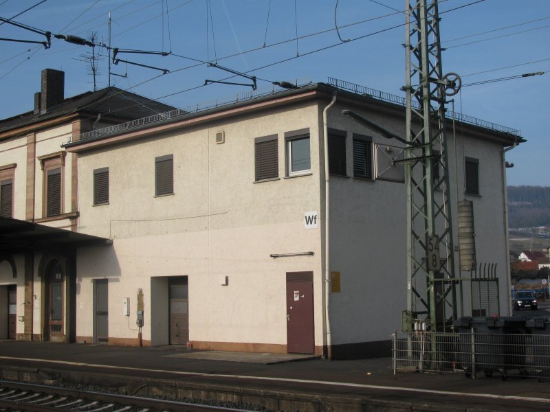 Stellwerk in Wchtersbach(wird heute nicht mehr betrieben da die Steuerung des Bahnhofs in die Nachbar Ortschaft Gelnhausen verlegt wurde).