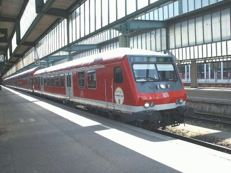 Steuerwagen an RE nach Tbingen. Kurz vor Abfahrt in Stuttgart, Hbf.