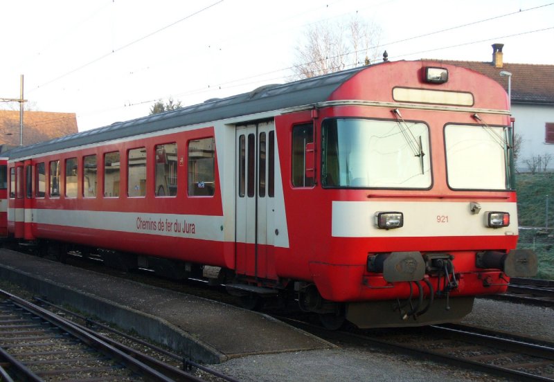 Steuerwagen Bt 50 47 29-03 921-5 im Bahnhof von Bonfol am 02.02.07