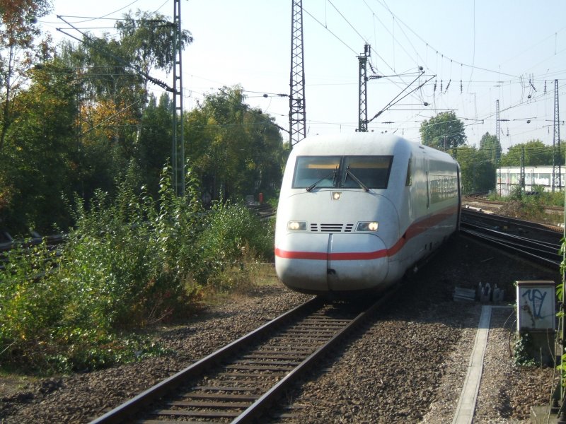 Steuerwagen des ICE 2  Bonn  in Bochum Hbf.(07.10.2007)