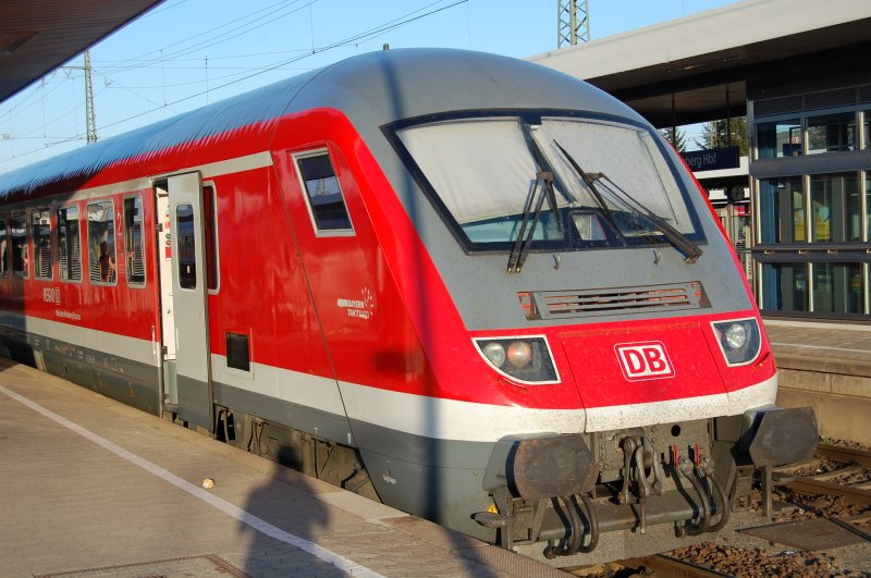 Steuerwagen des Mnchen-Nrnberg-Express nach der Ankunft als RE4048 am 14.4.07 in Nrnberg