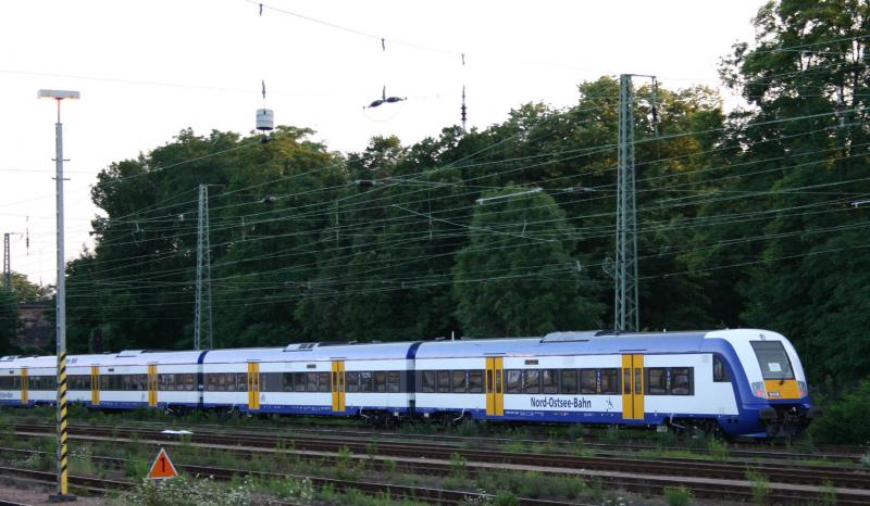 Steuerwagen f�r die NOB
Dessau Hbf, 26.07.05, 20.39 Uhr