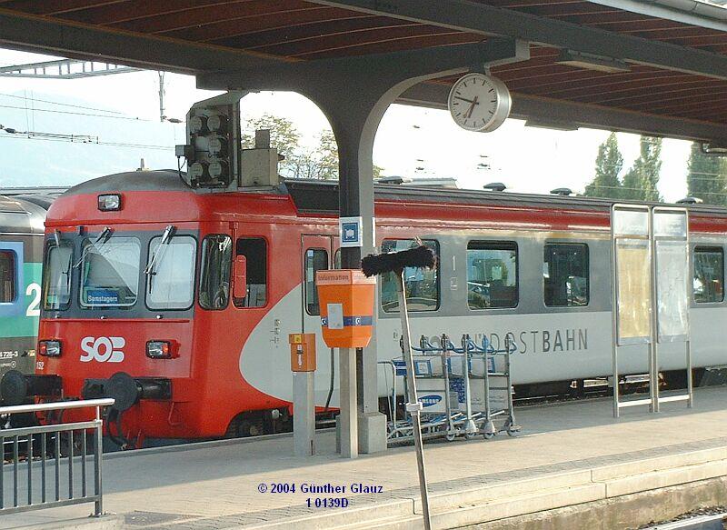 Steuerwagen im neuen Design am 15.08.2004 in Rapperswil