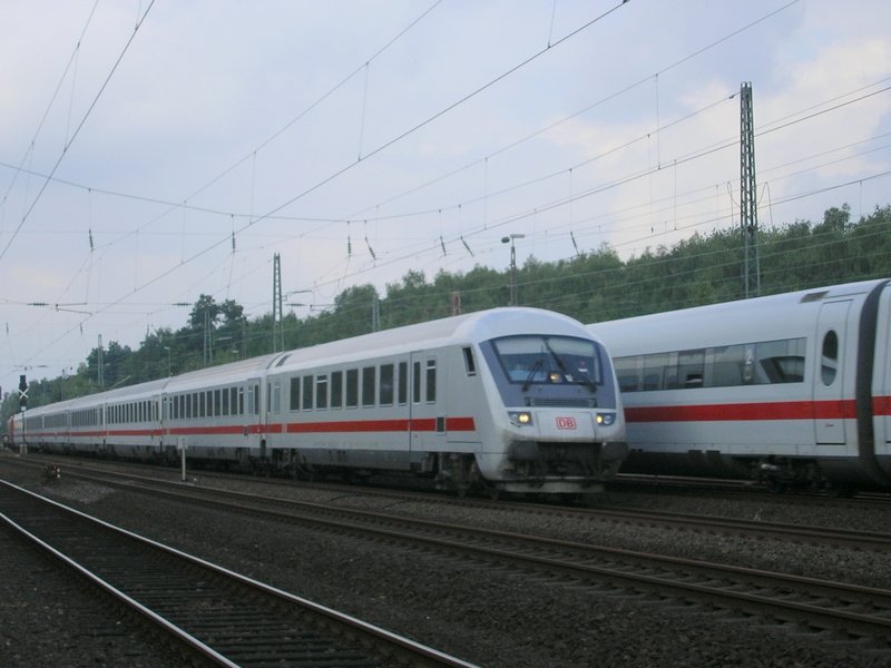 Steuerwagen voraus des IC 2157 ,im Schub die 120 137-5,
K�ln Hbf. nach Berlin Gesundbrunnen.(01.08.2008) 