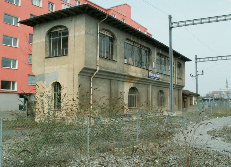 Stiftung Locorama  Das alte Stellwerk Romanshorn II Die techn.Einrichtungen sind alle noch erhalten.Es soll dort ein Simulationsbetrieb eingerichtet werden.Ebenfalls besteht auch noch das Stellwerk Romanshorn I,das auch besichtigt werden kann.04.04.09