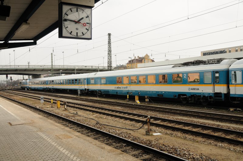 Stilreiner ALEX mit neuem ALEX-Treff in Regensburg Hbf. (14.03.09)