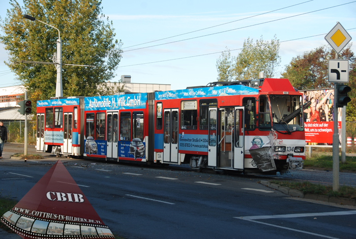Straenbahn Nr. 134

Unfall: Straenbahn fhrt in einen Linienbus.
