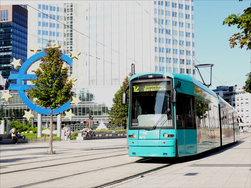 Stra�enbahn Wagen 247 auf der Linie 12 nach Bornheim, Burgstra�e; Frankfurt am Main, 23.08.2009
