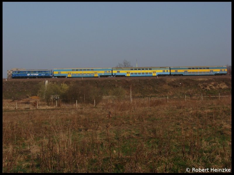 SU46-013 mit dem Regionalzug aus Wroclaw nach G�rlitz am 04.04.2009 Zgorzelec