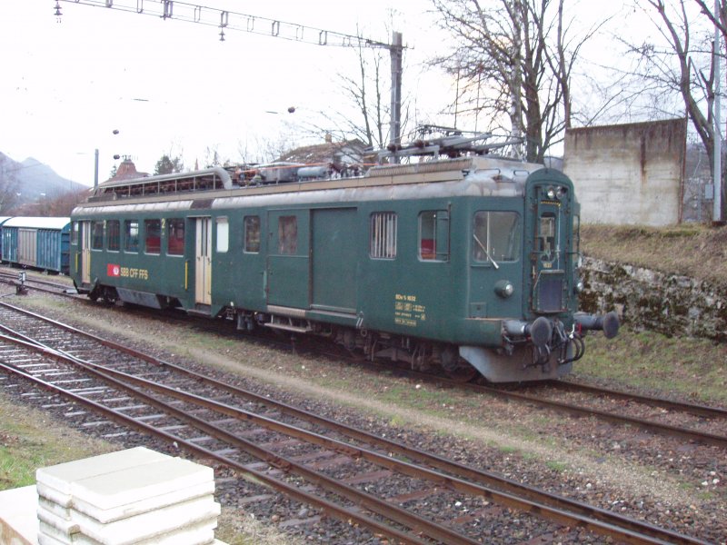 Swisstrain BDe 4/4 1632 (ex SBB,Classic Rail)
am 1.1.2007 in Balsthal.
Dieses Fahrzeug ist im besitz des Verein Swisstrain, ist jedoch seit 2006 an die OeBB vermietet und wird dort im Gterverkehr eingesetzt. (trgt aber immernoch das  neue  SBB-Logo)
