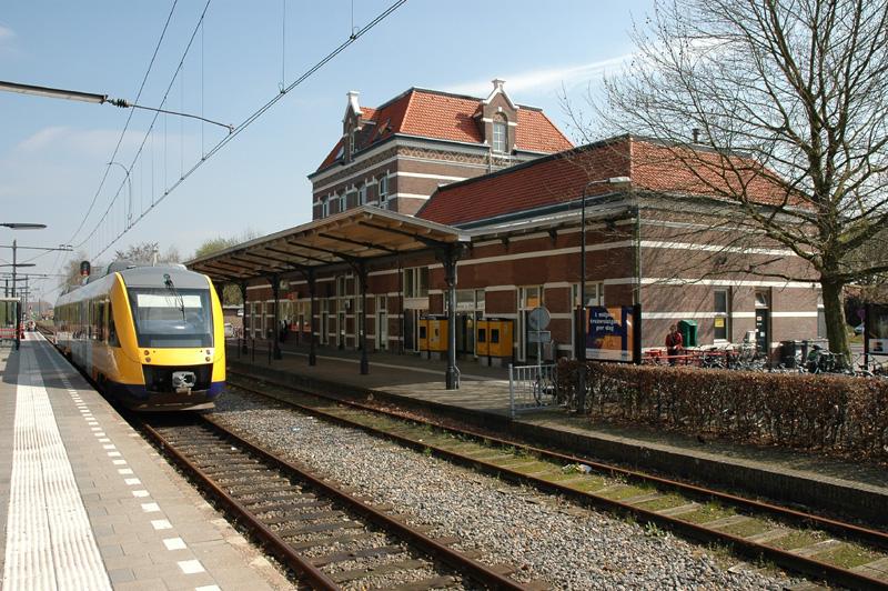 Syntus LINT 43 in Tiel. 04.04.2005