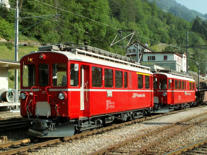 Tag der offenen Tr in Poschiavo,Triebwagen ABe 4/4 No.31 und 32
Poschiavo 10.06.06