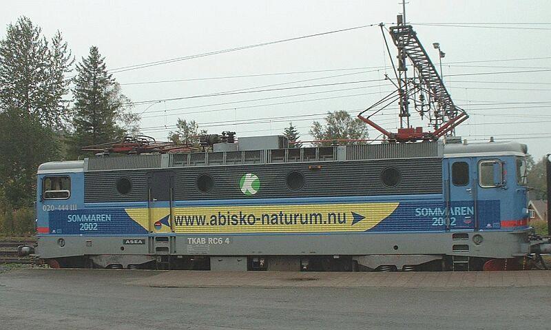 Tagkompaniet RC6 Nr.4 mit Werbebeschriftung am 07.09.2002 in Narvik