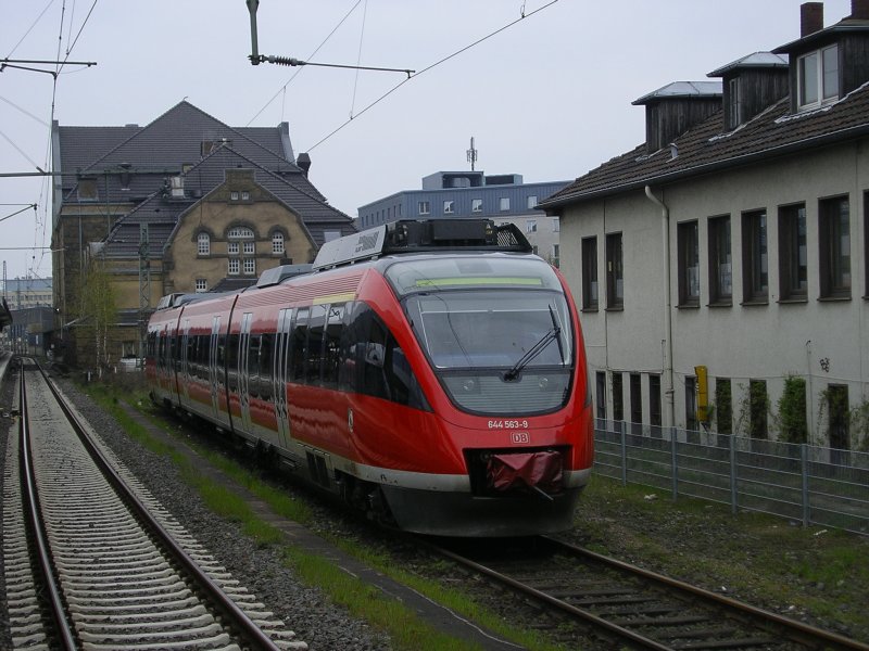 Talent 644 563-9 abgestellt in Bielefeld Hbf.(20.04.2008)