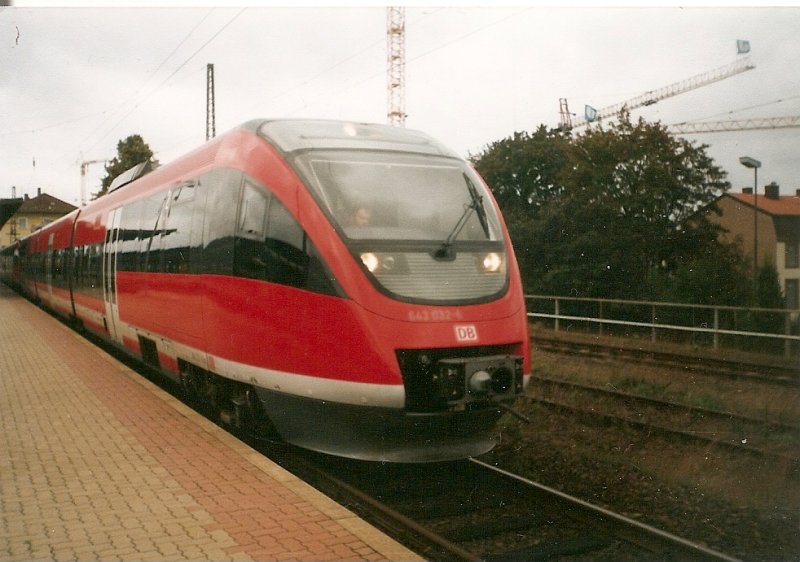 Talenttriebwagen 643 032 im Oktober 2000 in Kaiserslautern.