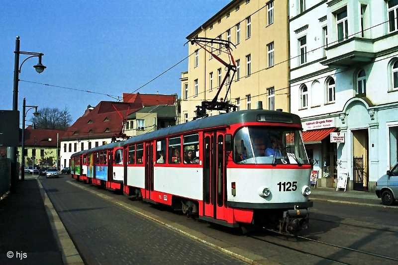 Tatra-Grozug 1125 + 1126 + 213 auf dem Hallorenring (28. Mrz 2003)