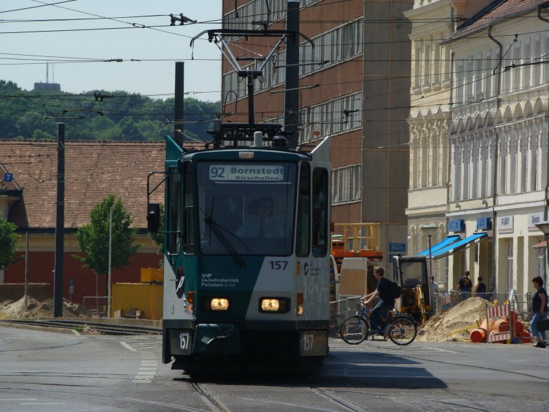 Tatra Triebzug 157 auf der Linie 92 zur Kirschalle,am 04.06.08 am Platz der Einheit.