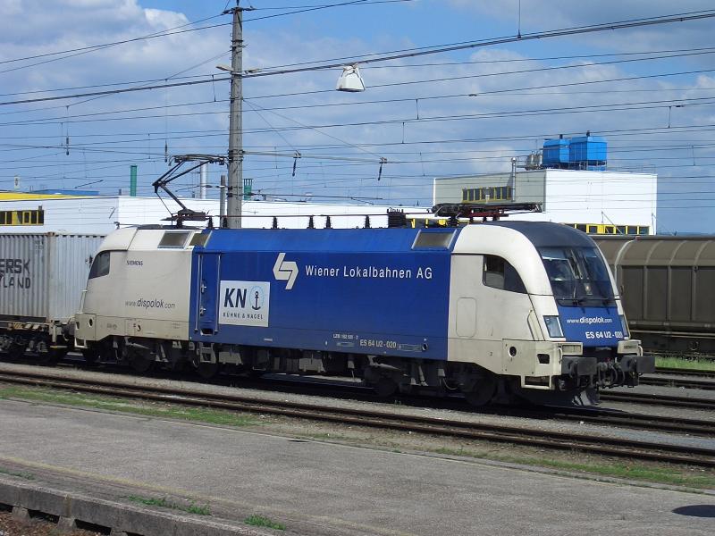 Taurus der Wiener Lokalbahnen AG im Bahnhof Enns am 19.6.2005