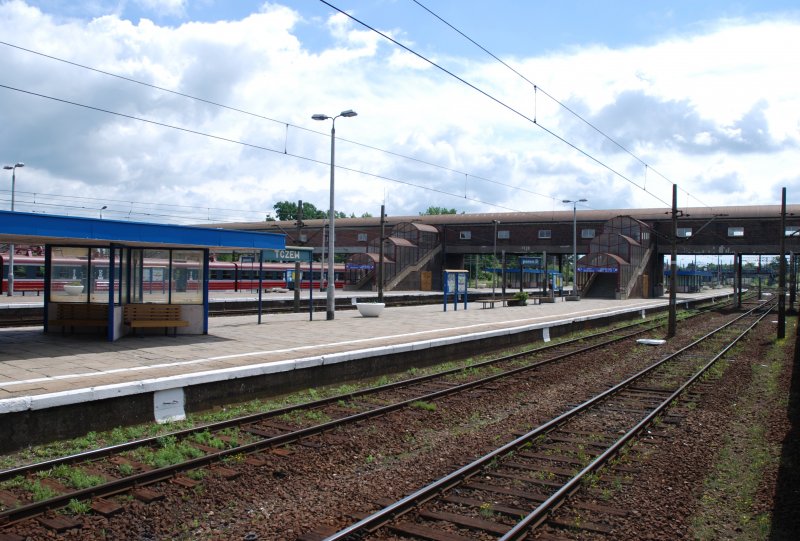 TCZEW (Woiwodschaft Pommern/Kreis Tczew), 19.06.2007, Blick auf die Bahnsteige 3 und 4 im Bahnhof Tczew
