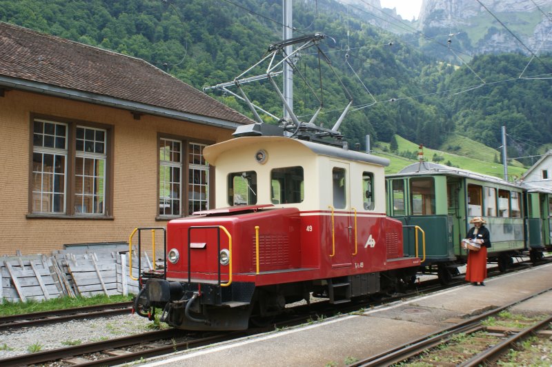 Te 2/2 Nr. 49 der Appenzeller Bahnen am 17.08.2008 wartet auf die Ausfahrt von Wasserauen nach Appenzell.
