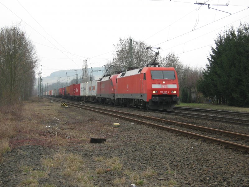 TEC 41938 mit 152 157-4 und 182 XXX-X kurz vor Eschwege West in Fahrtrichtung Norden. 17.03.2009.