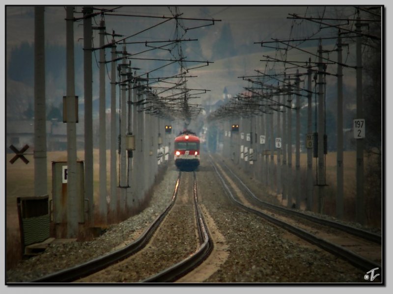 Teleaufnahme vom Triebwagen 4010 019 welcher als IC 515  Therme Nova Kflach  von Innsbruck nach Graz fhrt.
Traboch-Timmersdorf 9.3.2008