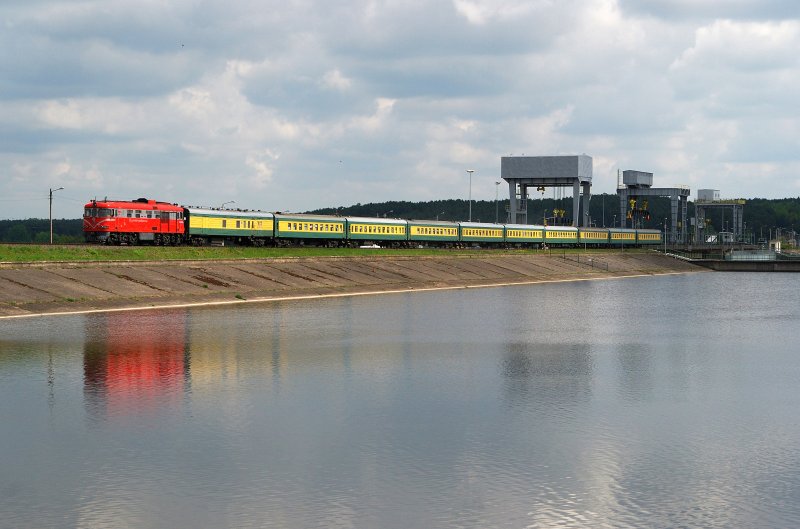 TEP60 - 0928 mit D147 in Kaunas (08.05.2009)