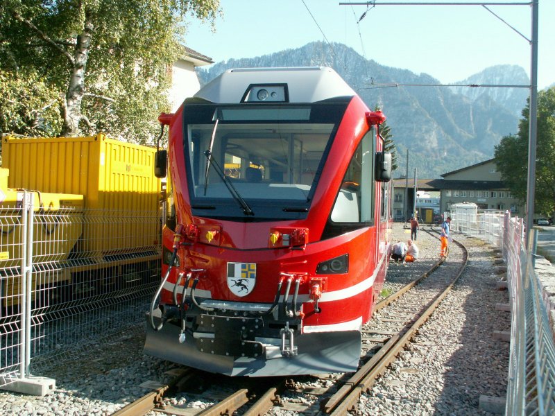 Testbetrieb mit dem neuen 3 teil.Gebirgstauglichen RhB Triebzug 
ABe 8/12  Allegra  von Stadler Rail.Landquart 20.10.09
