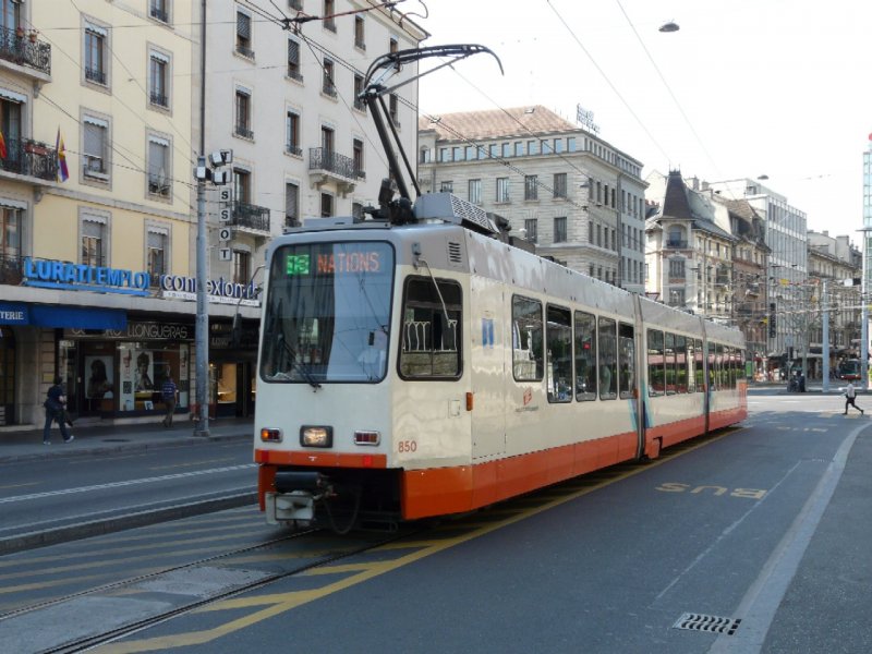 TG - Tram Be 4/8 850 unterwegs in der Stadt Genf am 07.05.2008