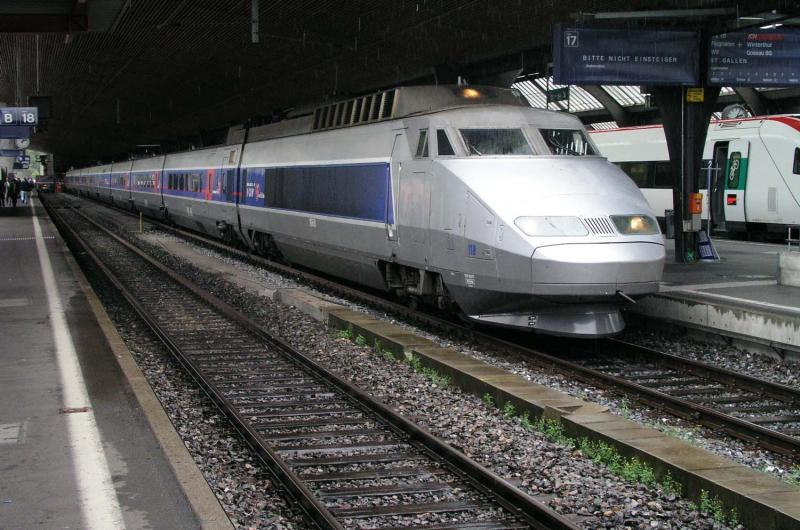 TGV 118 im Zurich HBf am 15-8-2005