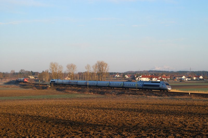 TGV 9576 bei Hattenhofen (28.03.2008)