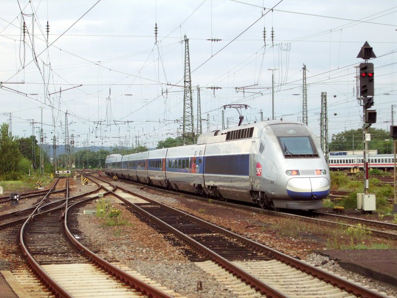 TGV-POS 4410 fhrt als TGV 9575 Paris-Est - Mnchen Hbf aus Karlsruhe Hbf aus. 25.08.08