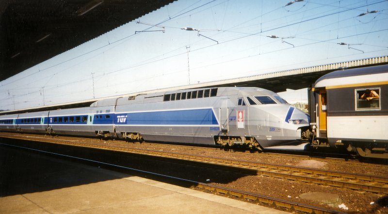 TGV zu Gast in Berlin - Schnefeld  am 8. 7. 1991          