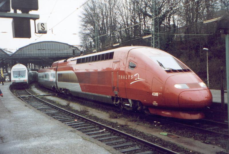 Thalys 4305 Im Bahnhof Aachen Dezember 1998