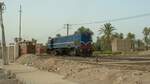 Diesellokomotive GM EMD G22 der �gyptischen Staatsbahnen in Luxor, im Mai 2002.