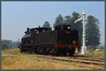 Rx 207 der SteamRanger Heritage Railway am 07.01.2020 neben dem Wasserkran in Victor Harbor.
