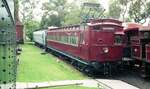 Railway Museum, Newport (Williamstown)__8M : ein seltenes Exemplar der 'Swing Door-type'  elektrischen Vorort-Züge Melbournes.