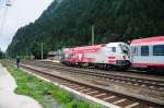 Ob Dennis vor dem  Bund  flchtet... Ein paar Jhrchen hat er noch Zeit, wobei sich die Wehrdienstzeit in sterreich aufgrund der vielen Werbeloks lohnen wrde. (so gesehen in Brixlegg am 20.06.2009).