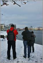 Olli, Hans-Jrg und Andreas haben einen Zug im Visier.