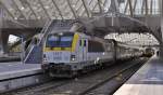 Die neue NMBS/SNCB HLE 1817 in Bf Liege Guillemins am 1 okt 2011.