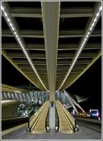 - Hell erleuchtet - Auch am Abend des 12.11.2011 macht der Bahnhof Lige Guillemins eine gute Figur.