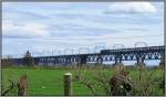 Die Eisenbahnbrcke bei Moresnet (Belgien),berspannt das Ghltal und ist Teil der Montzenroute ,(Aachen-West nach Tongeren). Frhlingsaufnahme vom April 2013.