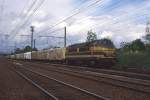 Altbau Diesellok der SNCB 5262 hier am 9.5.1998 bei Lint mit Gterzug   in Richtung Brssel unterwegs.